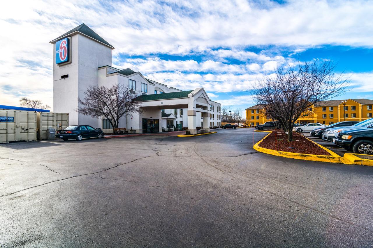 Motel 6-Harvey, Il Εξωτερικό φωτογραφία