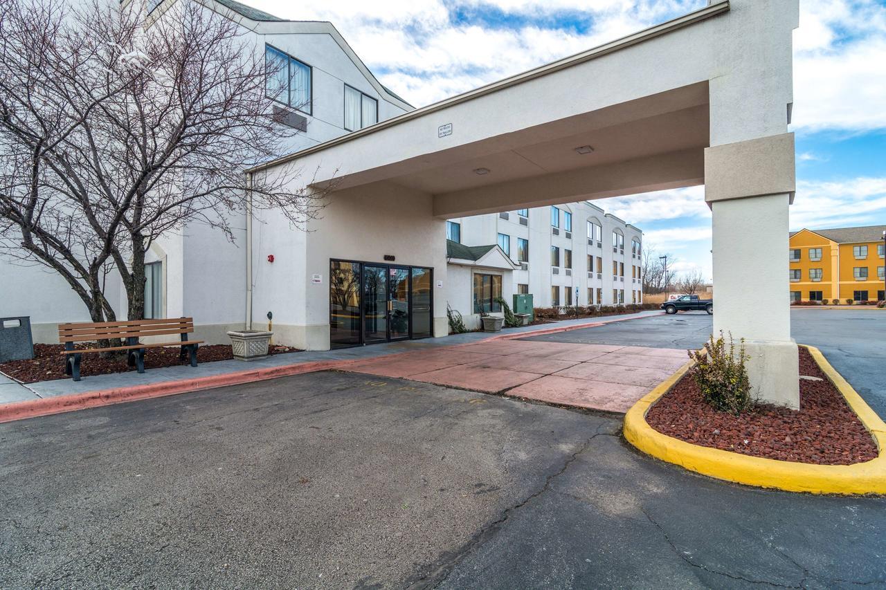 Motel 6-Harvey, Il Εξωτερικό φωτογραφία